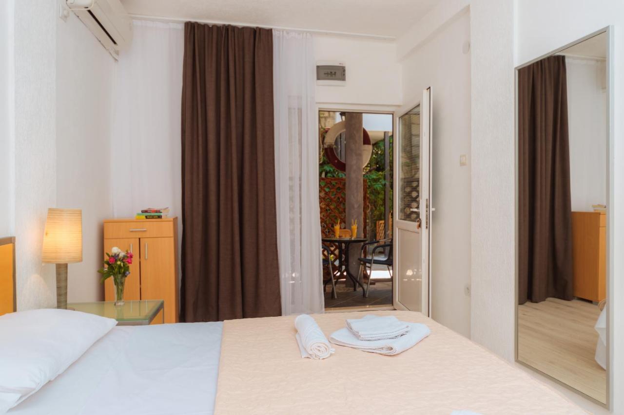 Hotel Savojo Petrovac Eksteriør billede