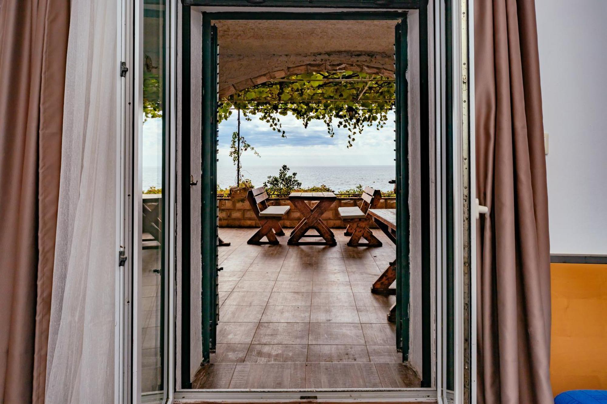 Hotel Savojo Petrovac Eksteriør billede