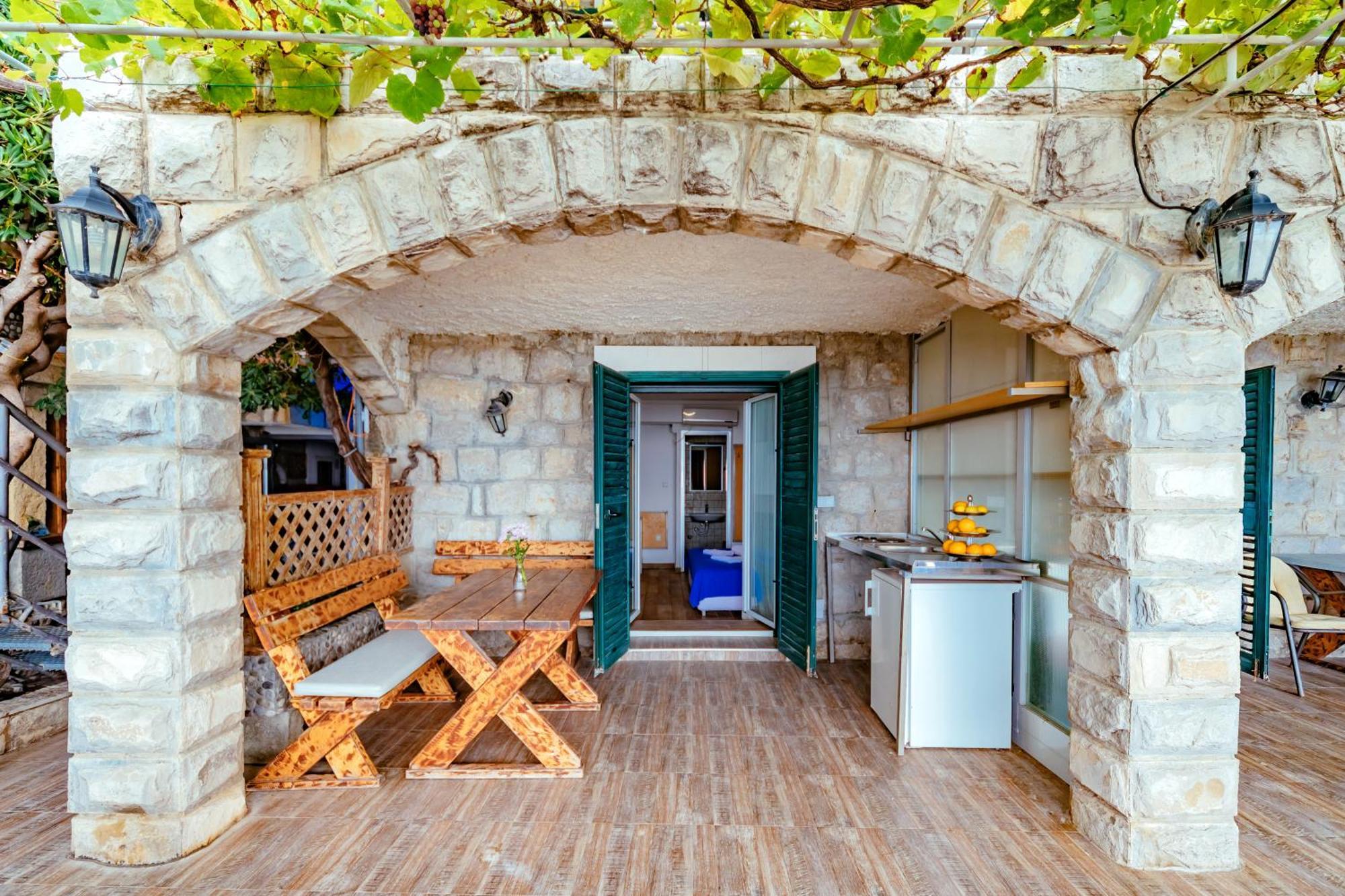 Hotel Savojo Petrovac Eksteriør billede