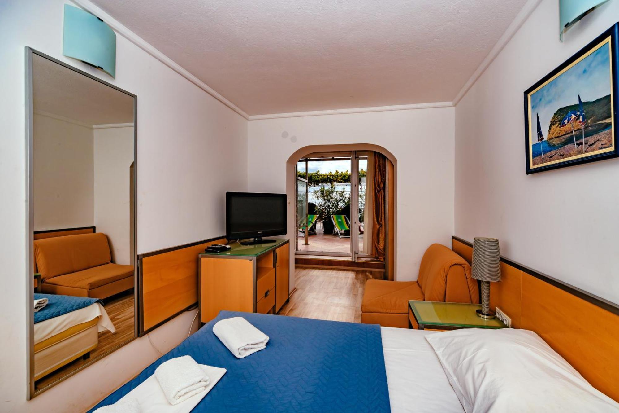 Hotel Savojo Petrovac Eksteriør billede