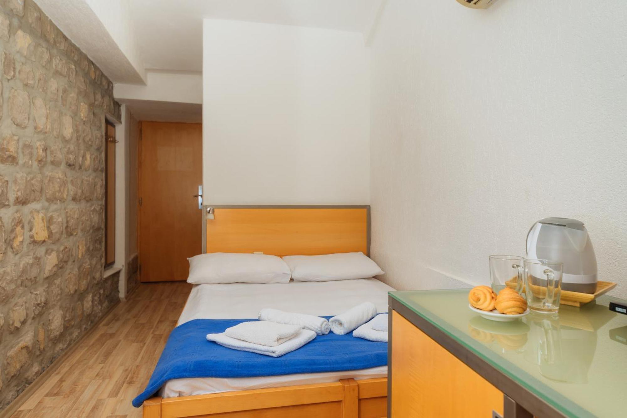 Hotel Savojo Petrovac Eksteriør billede