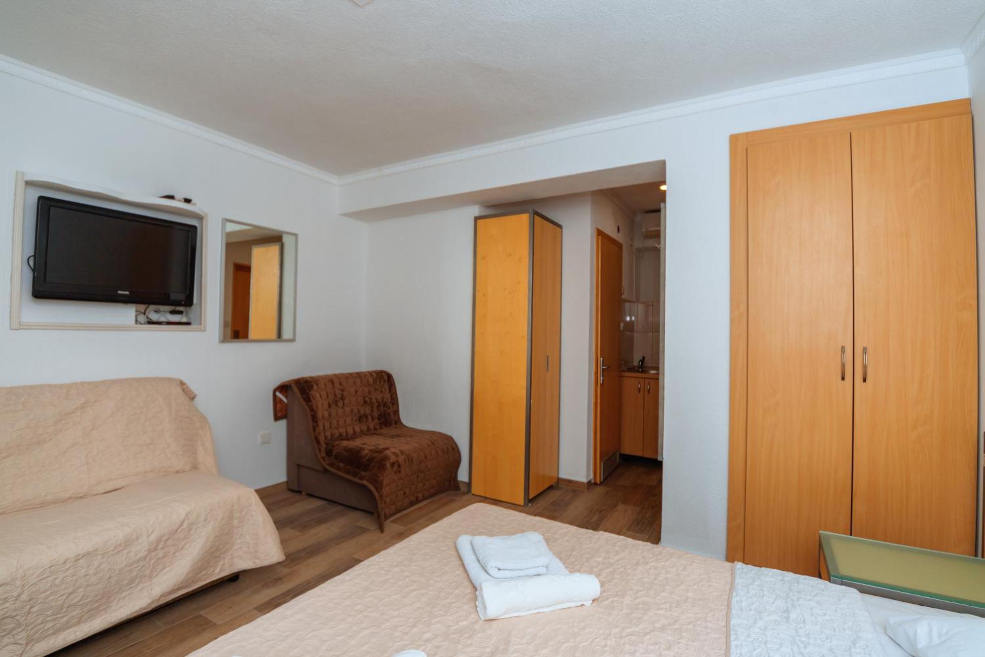 Hotel Savojo Petrovac Værelse billede