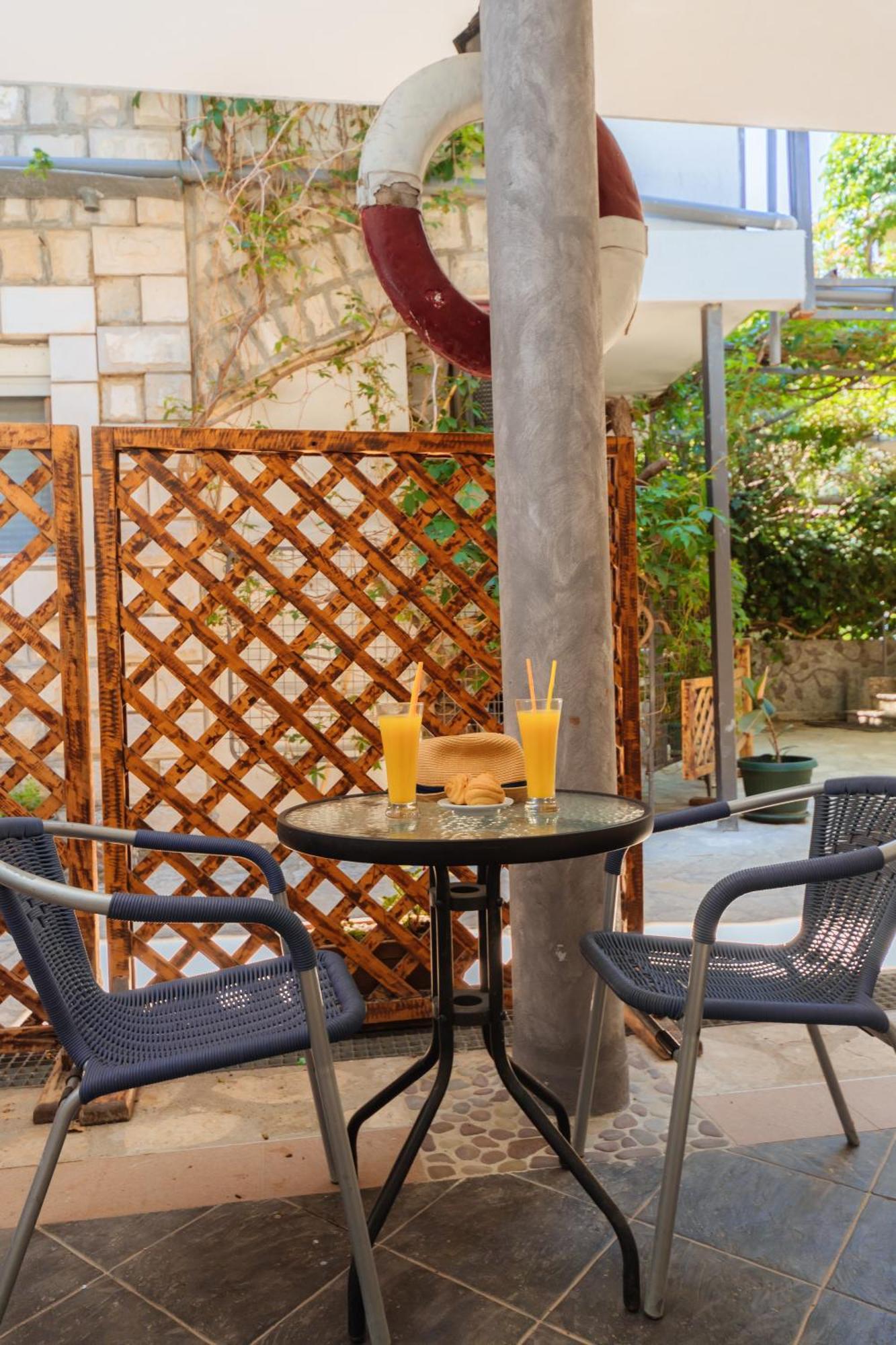 Hotel Savojo Petrovac Eksteriør billede